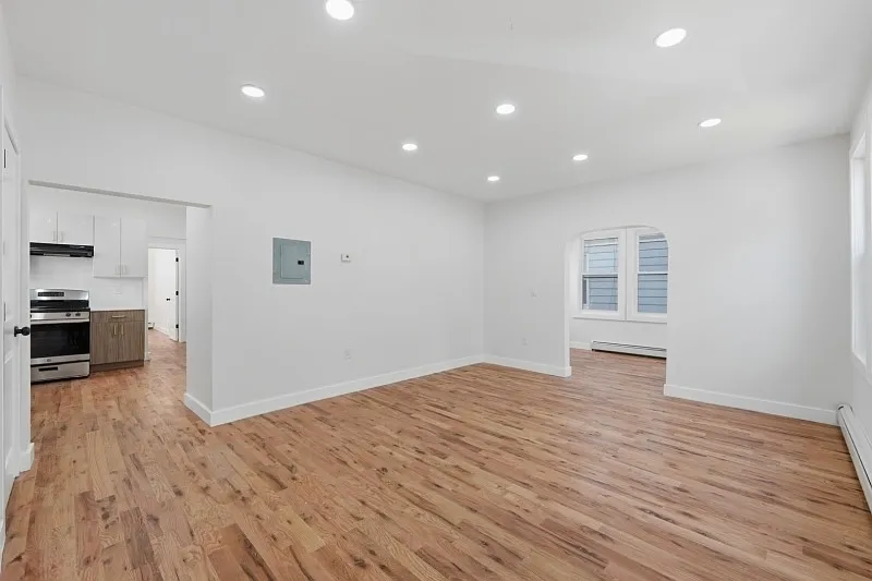 3 bed, $2,800 — Photo 3