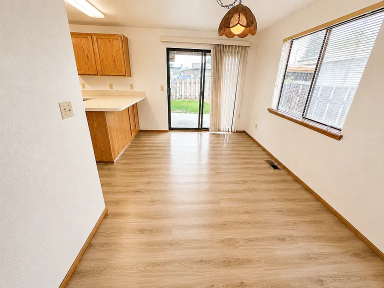 429 S 67th Ave #1 — Photo 3