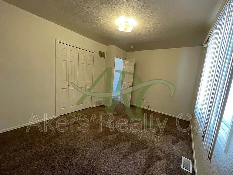 2730 Poplar St #B — Photo 11