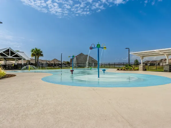 Nautical Point at Lakeshore Villages