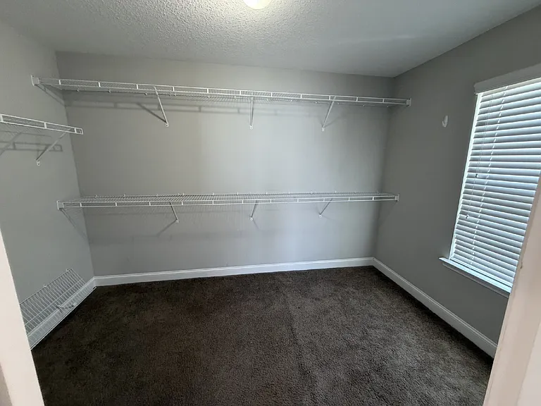 664 Piedmont Ave — Photo 20