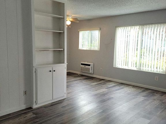 3rd image of 3532 Meade Ave APT 17