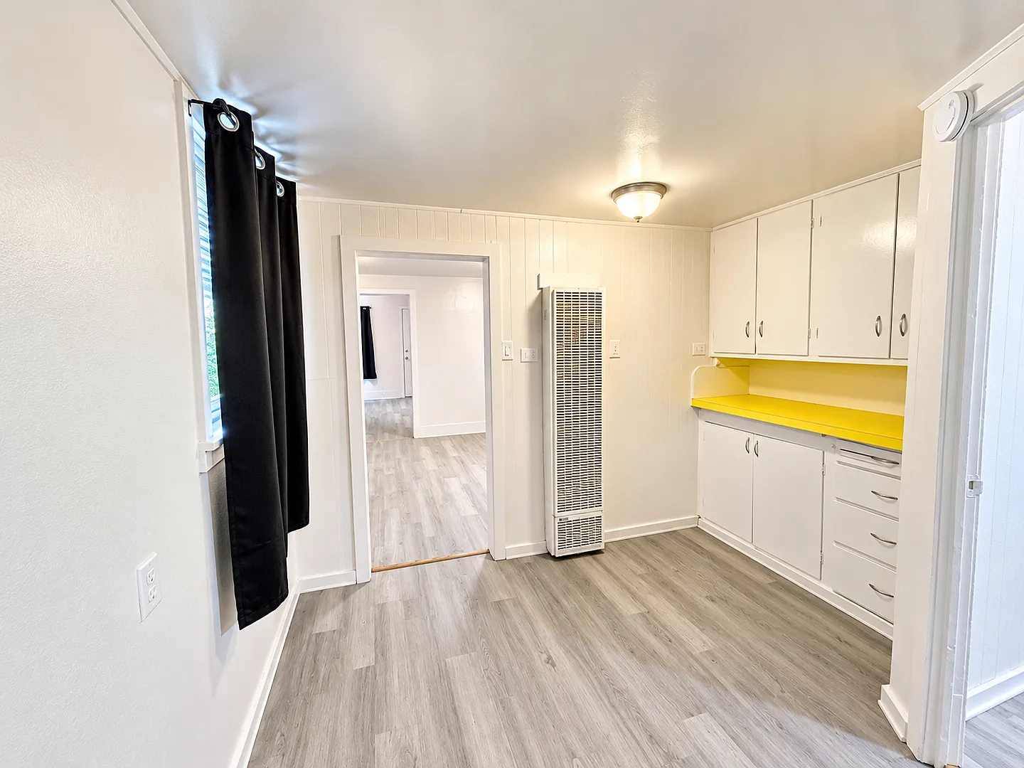 2613 Spring St — Photo 4