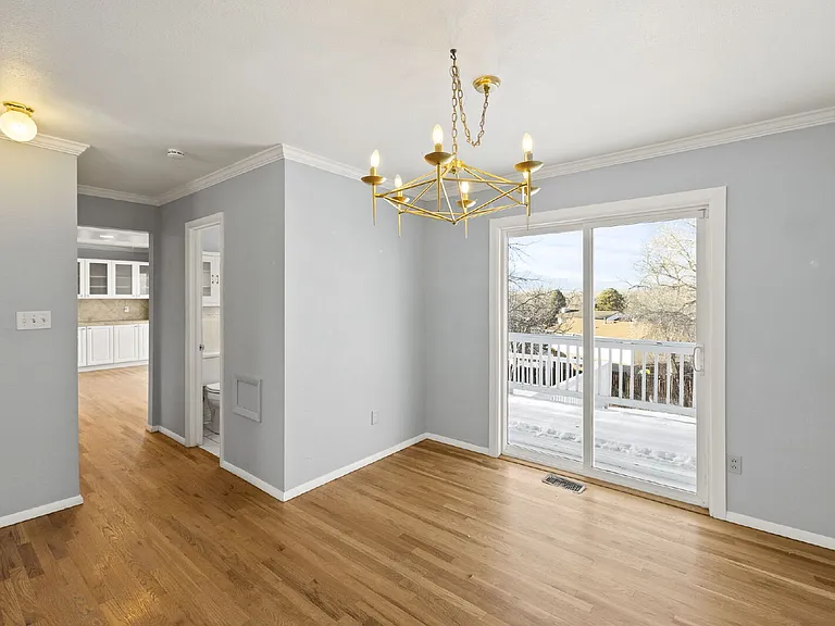 304 Cielo Vista St — Photo 10