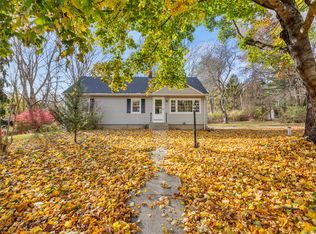 27 Spring Valley Rd, Groton, CT 06355