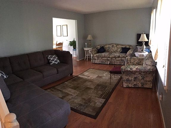 3rd image of 4748 Wicklow Dr