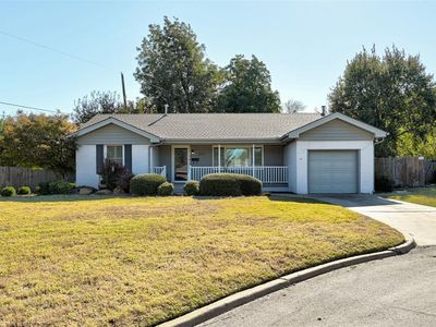 2604 Ridgeview Ct, Village, OK, 73120