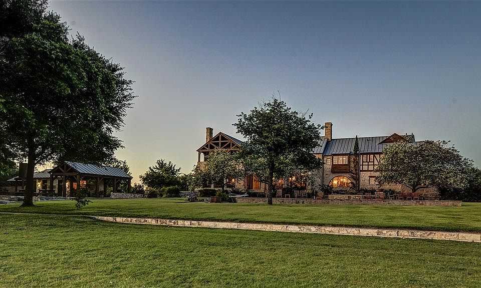 316 Tonkawa Trl, Corsicana, TX 75109 MLS 27314185 Zillow