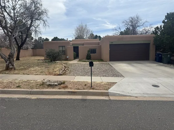 692 Calle Espejo, Santa Fe, NM 87505