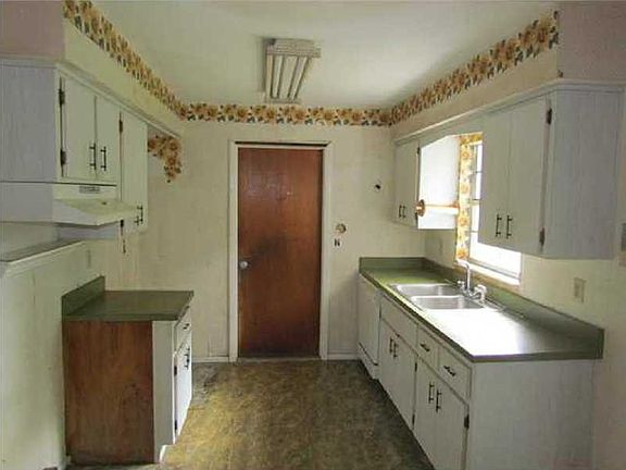 4th image of 1715 40th Ave