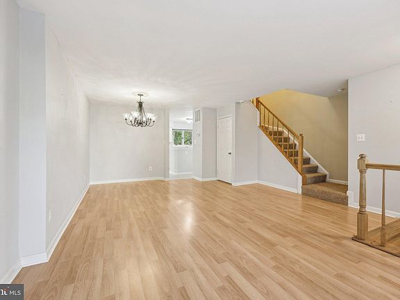 4th image of 8049 Sky Blue Dr