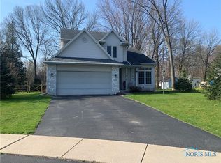 7229 Lilac Ct, Holland, OH 43528