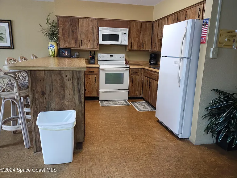 200 Saint Lucie Ln #204 — Photo 25