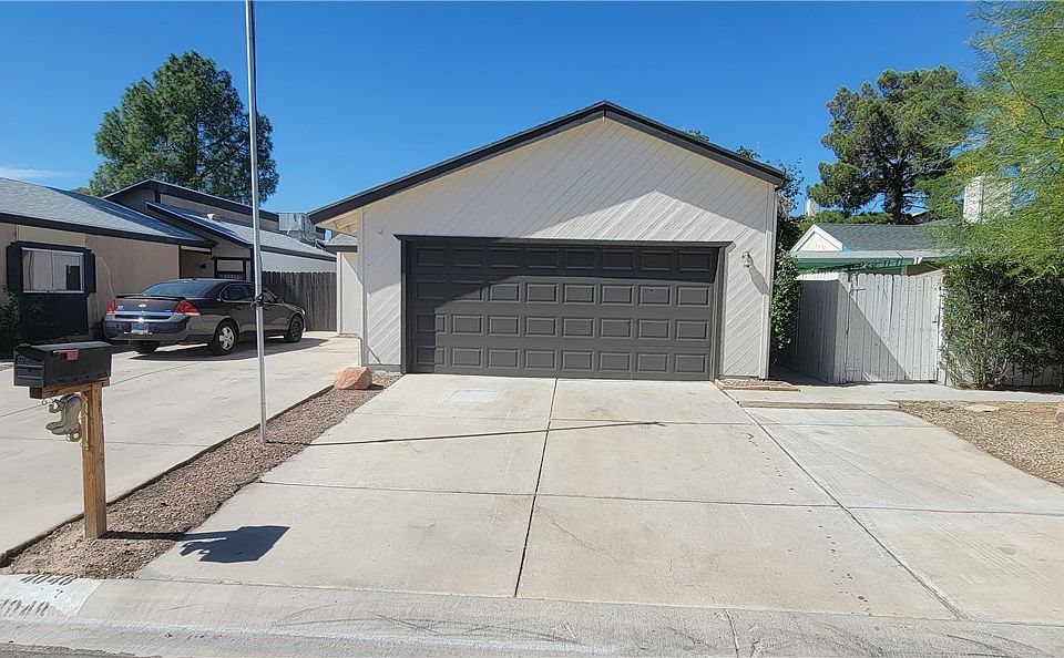 1st image of 4048 Woodgreen Dr