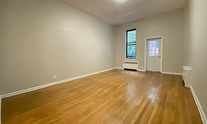 Rented by REAL New York | media 4