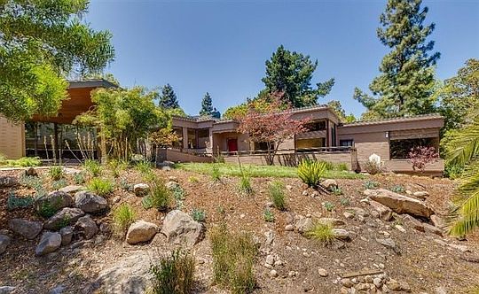 1st image of 668 Serrano Dr