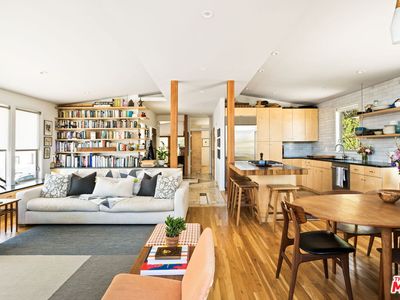8909 Appian Way, Los Angeles, CA, 90046