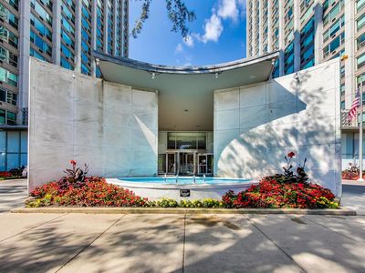 3600 N Lake Shore Dr APT 317, Chicago, IL, 60613