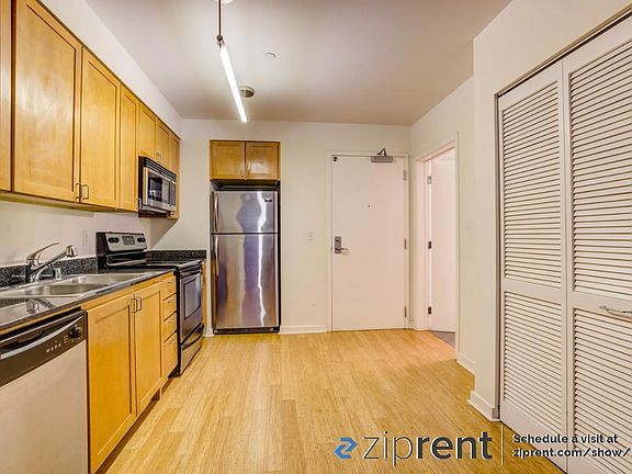 5th image of 888 7th St Unit 35