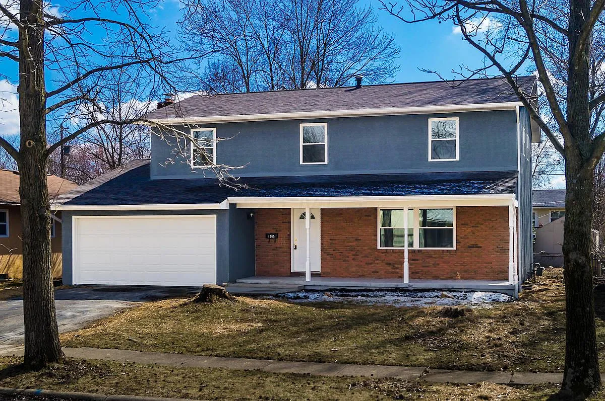 1265 Oakfield Dr N photo 1