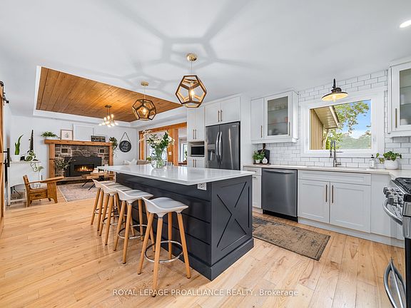 4th image of 90 Cosy Cove Ln
