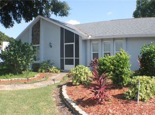1050 Wexford Leas Blvd, Palm Harbor, FL 34683