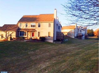 425 Homestead Dr, West Chester, PA 19382