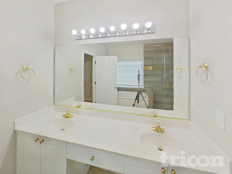 2205 Washington Dr — Photo 8