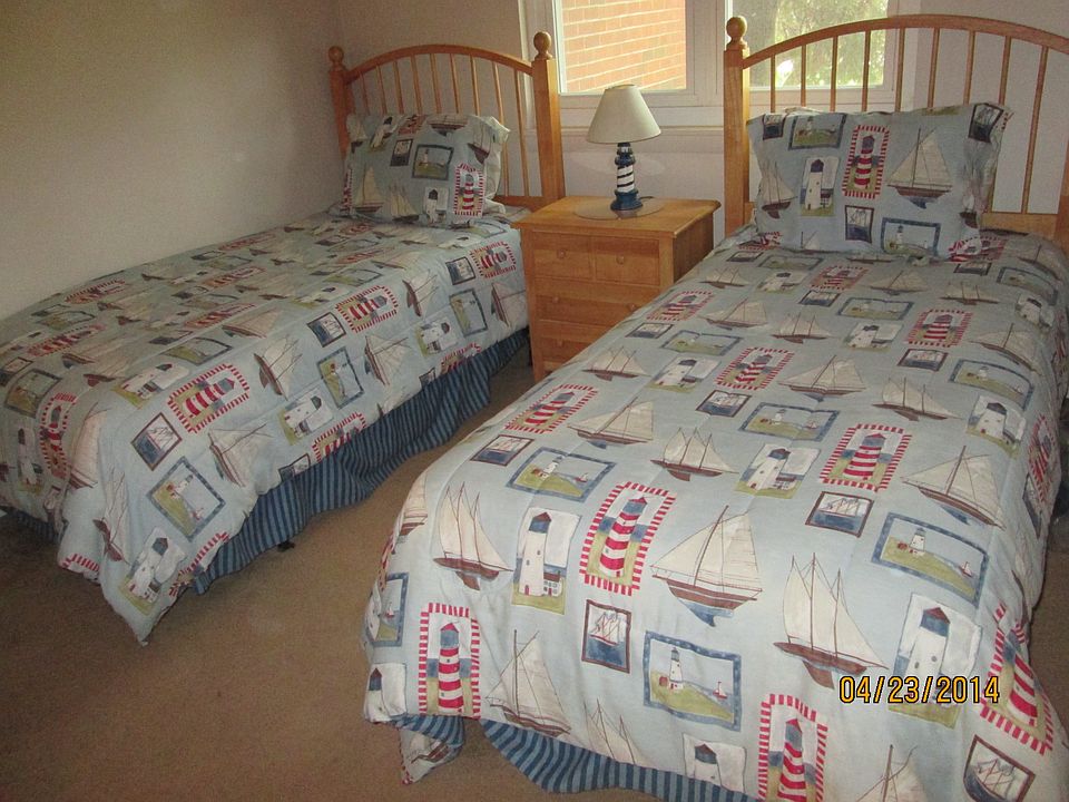 2nd image of 70 Carroll Ave Unit 709