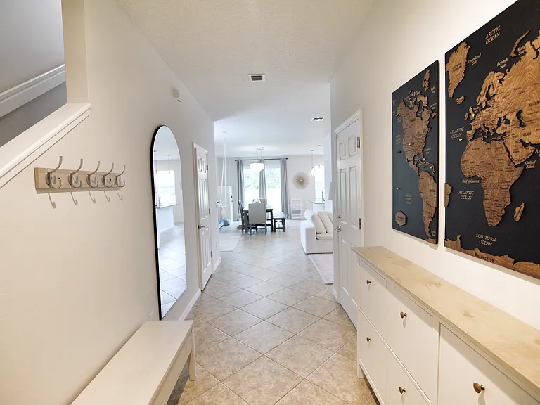 1057 Normandie Way — Photo 8