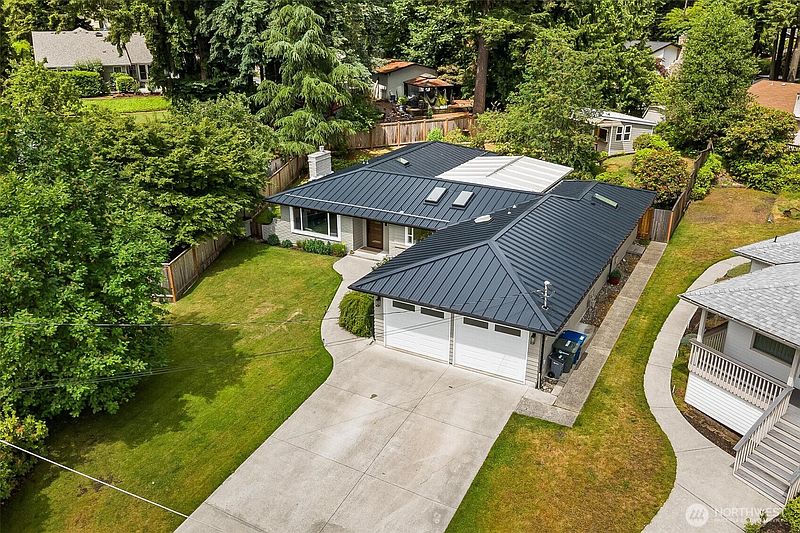 3rd image of 17529 93rd Avenue NE