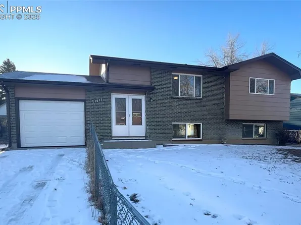 1031 Drury Ln, Colorado Springs, CO 80911