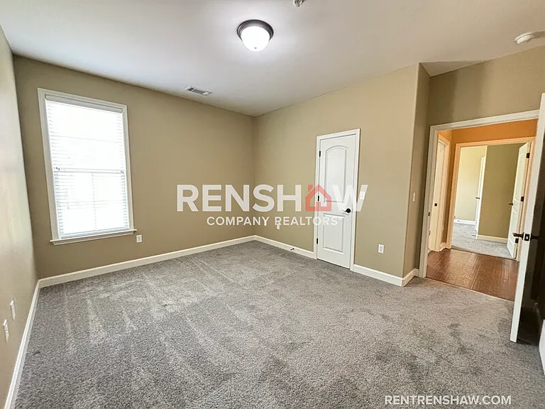 1395 Calumet Farms Dr — Photo 7