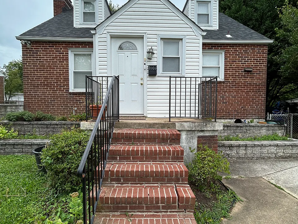 7006 Park Dr