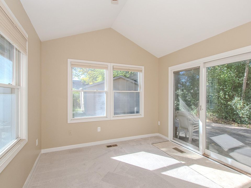 608 Silman St, photo 23