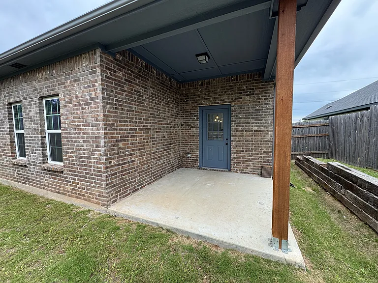 2213 Beverly Dr — Photo 25