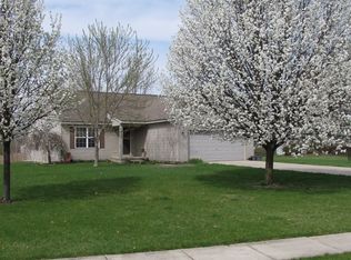 612 Rustic Trl, Linden, MI 48451