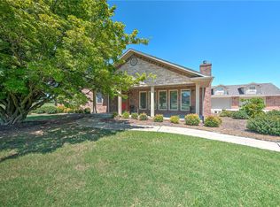 1325 Little Flock Dr, Rogers, AR 72756