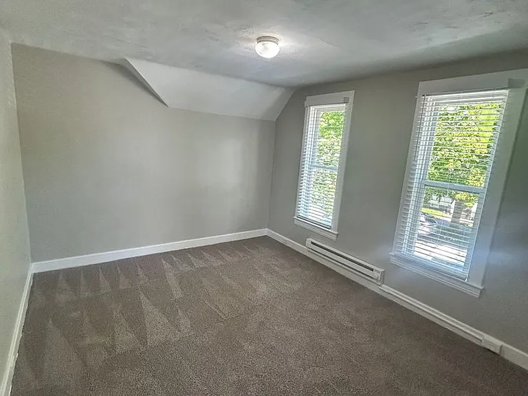1121 Jennette Avenue NW — Photo 15