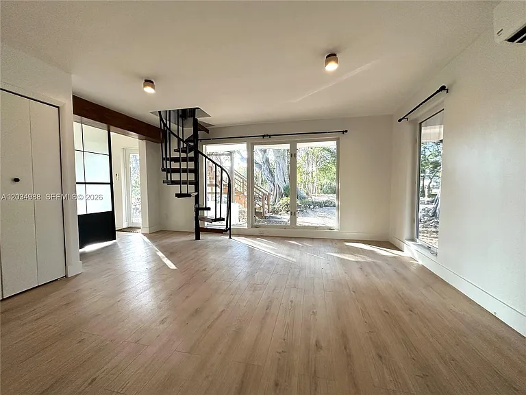 17010 SW 77th Ave — Photo 7
