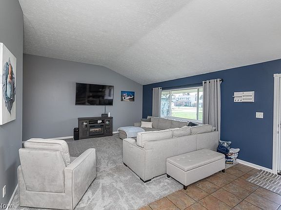 3rd image of 24798 Mitchell Dr