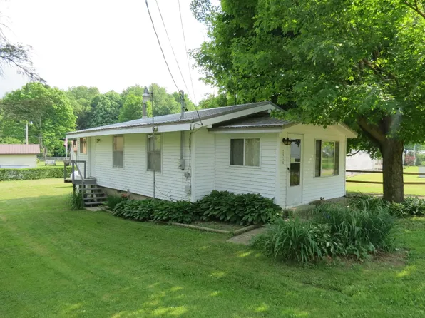 2330 Lakeview Dr, Linesville, PA 16424