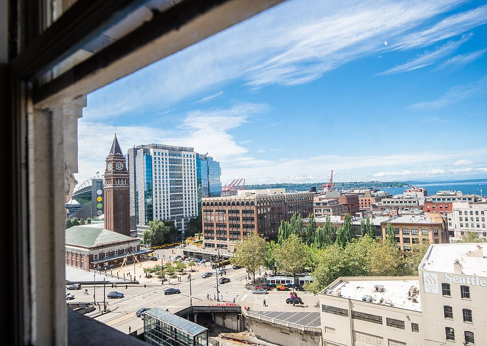 Seattle Apartments - Addison on Fourth Apartments - Apartment View