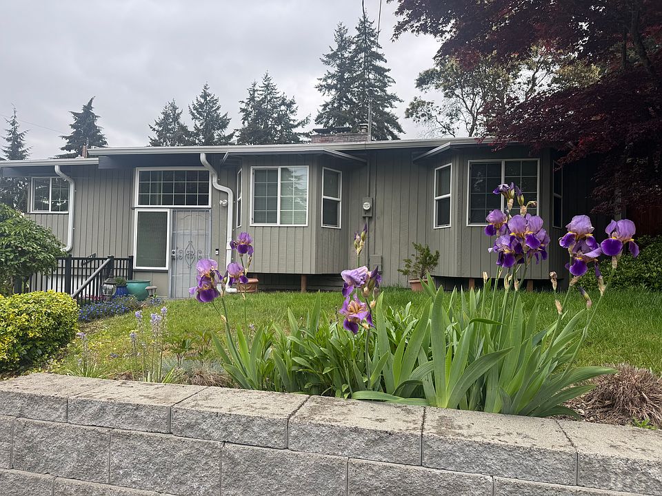 View of house from the front road