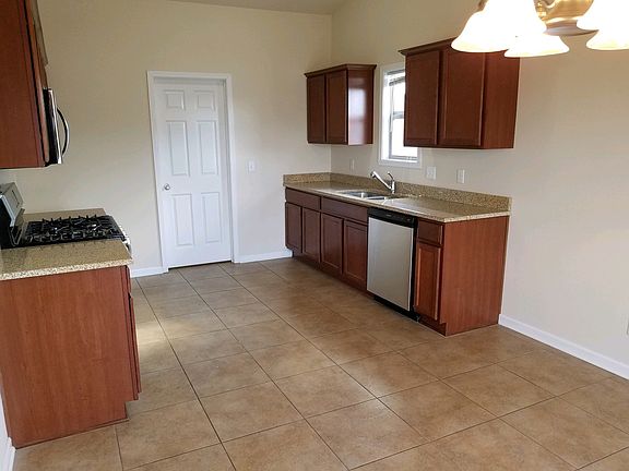 5th image of 6398 Sunnybrook Ln