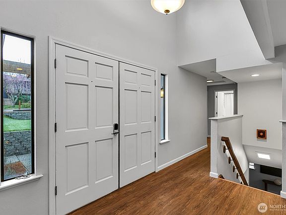 4th image of 16825 17th Avenue SE