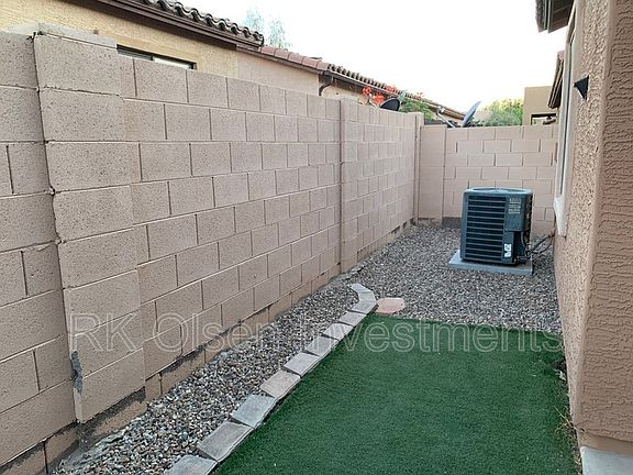 5th image of 4517 W Branham Ln