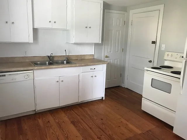 3901B Elkins Ave — Photo 10