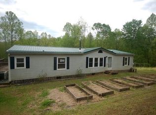 950 Windy Creek Dr, Wirtz, VA 24184