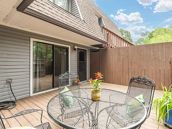 3rd image of 297 Summerwalk Cir